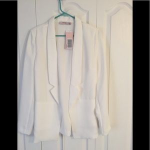 Beautiful white blazer  NWT